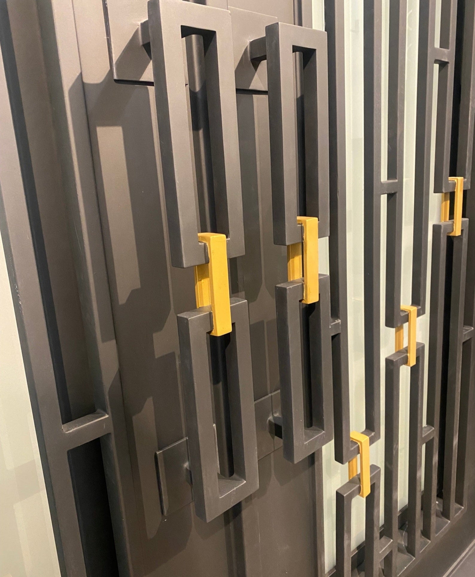 DIAMOND Double Front Door