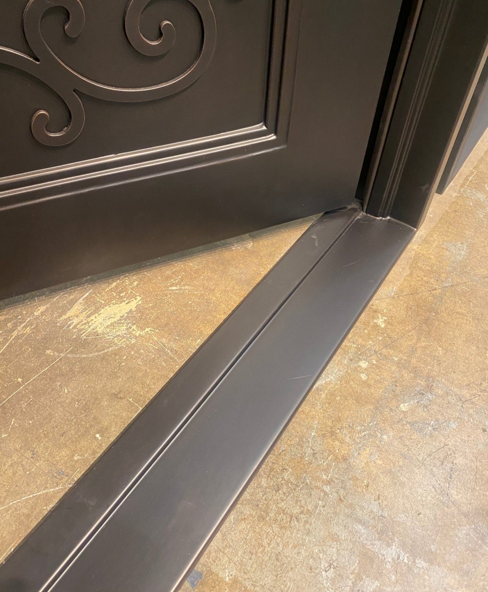 DIAMOND Double Front Door